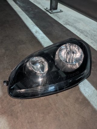 Faro Volkswagen Golf 5 Base Negra