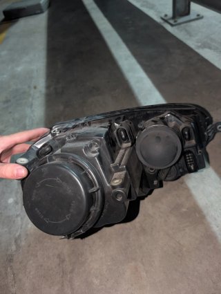 Faro Volkswagen Golf 5 Base Negra