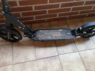 Patinete Homcom Urbano Negro