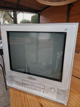 2 Televisores CRT Phillips y Samsung