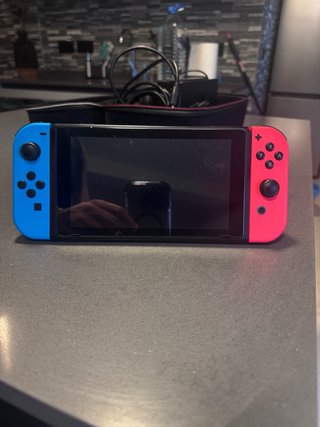 Nintendo Switch + Accesorios + Juego