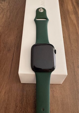 Apple Watch Series 7 45mm GPS + Cellular Verde