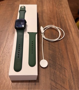Apple Watch Series 7 45mm GPS + Cellular Verde