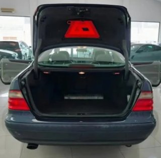 Triangulo Mercedes plegable maletero