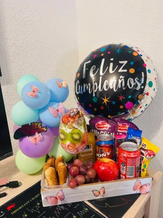Decoraciones y desayunos sorpresas.