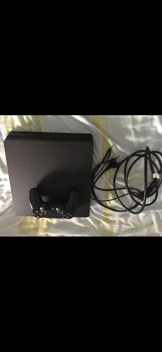 Playstation 4 Slim Nera