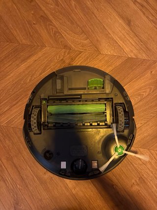 Roomba j7 con base de vaciado automático