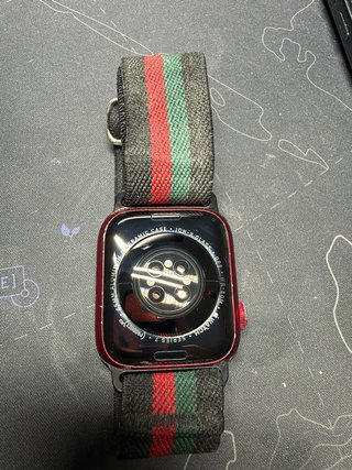 Apple Watch Series 7 (PRODUCT)RED de 45mm.