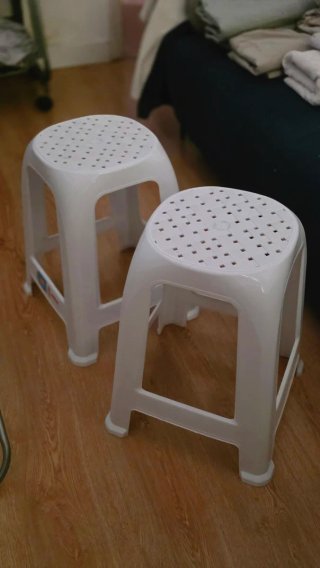 Taburete blanco de plástico 2 unids