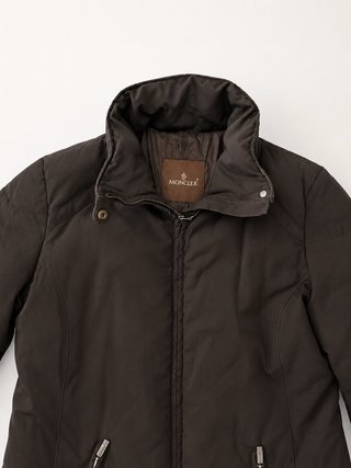 Cappotto lungo Moncler donna nero collo alto zip