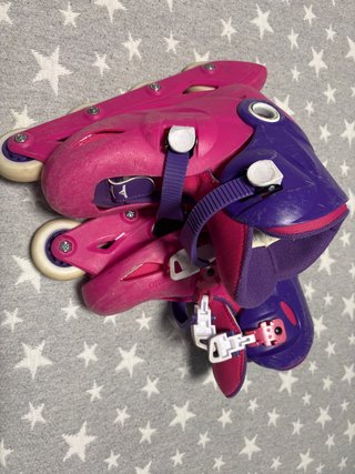 Patines en línea rosas y morados para niña