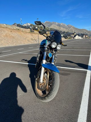 Suzuki Bandit Azul/Dorado Naked