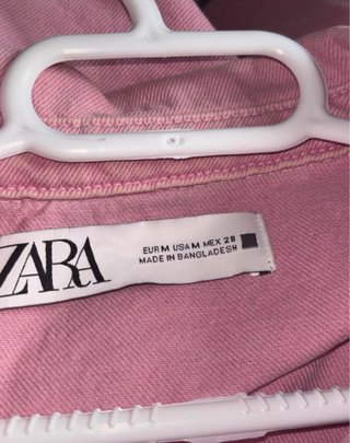 Cazadora vaquera Zara rosa Talla M