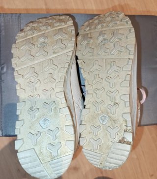 Zapatillas trekking niña talla 35
