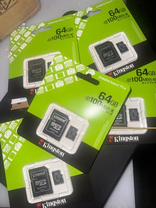 Kingston MicroSD 64GB + Adattatore