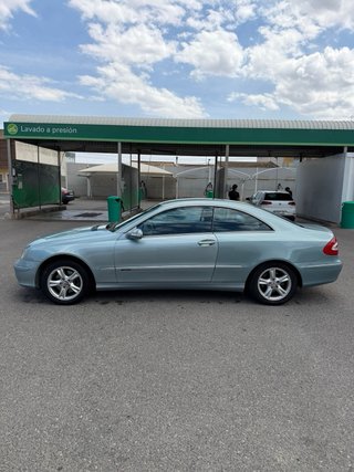 Mercedes-Benz  CLK 2002