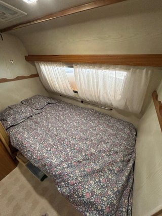 Caravana Moncayo Alhambra 430