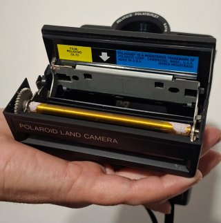 Polaroid Land - Camera 3000 - Año 1977.