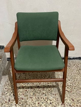 Silla de comedor madera y tela verde