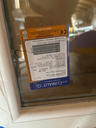 Ventana PVC blanca doble cristal oscilobatiente
