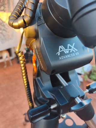 Montura Ecuatorial Celestron AVX Goto