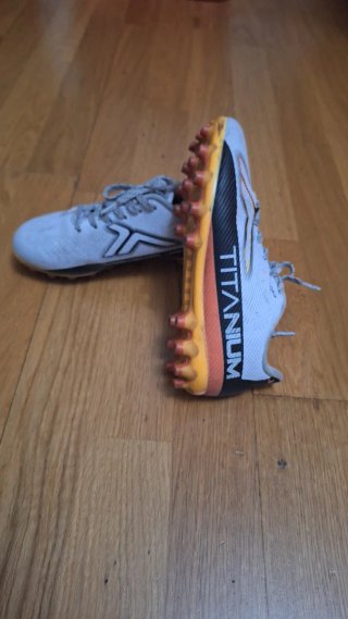 Botas de fútbol niño Talla 34