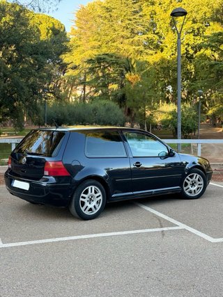 Volkswagen Golf 2001