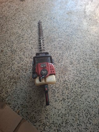 Cortasetos de gasolina