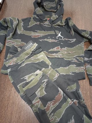 Chándal Jordan Camuflaje.  SEGUNDA MANO