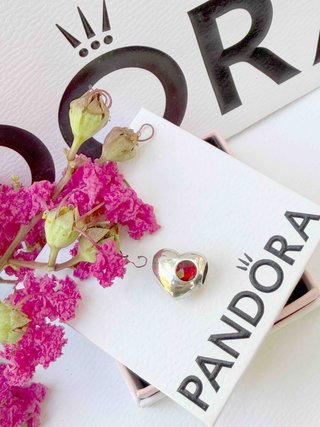 Pandora Charm Corazón Rojo Plata