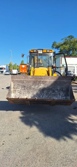 Retroexcavadora JCB 3CX