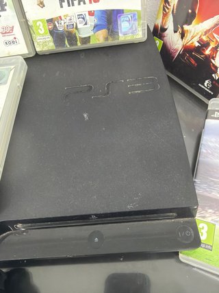 Consola PS3 Negra + 6 Juegos + 3 Mandos