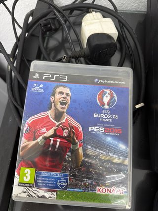 Consola PS3 Negra + 6 Juegos + 3 Mandos