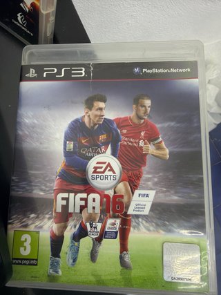 Consola PS3 Negra + 6 Juegos + 3 Mandos