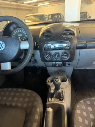 Volkswagen Beetle 2003