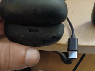 Auriculares Bluetooth c/ Estojo Carregamento