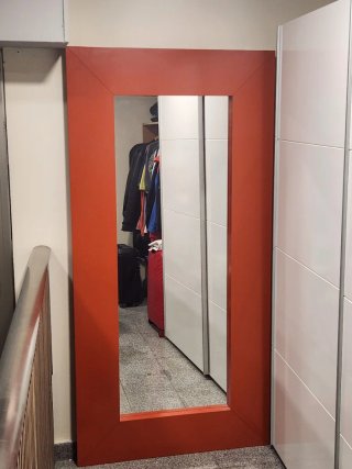Espejo de pared naranja grande