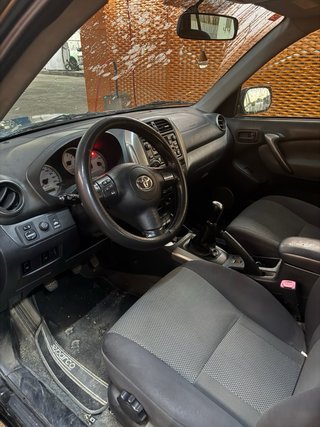 Toyota RAV4 2004