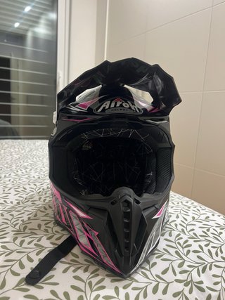 Casco Motocross Airoh  Negro y Rosa