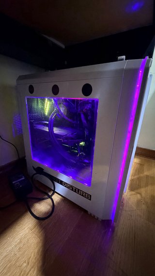 PC Gaming con Monitor AOC Curvo