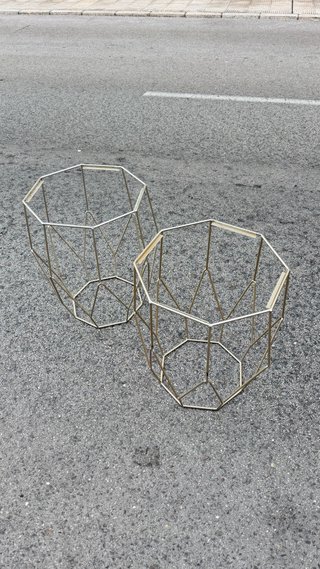 Mesitas auxiliares doradas con cristal