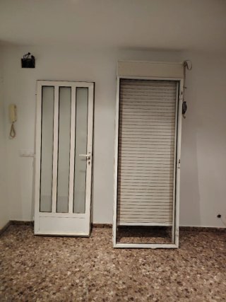 Puerta Balconera Aluminio con Persiana