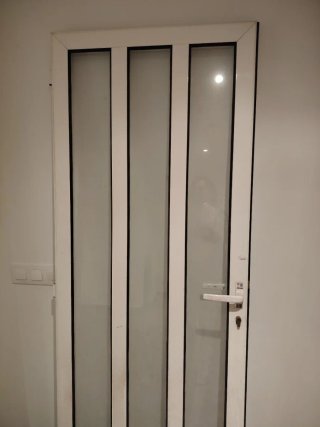 Puerta Balconera Aluminio con Persiana