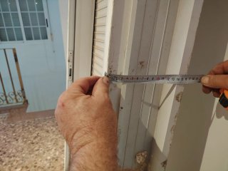 Puerta Balconera Aluminio con Persiana