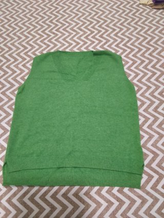 Pack Camisa Blanca + Chaleco Verde Talla Única