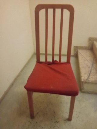 Sillas de comedor de madera y tela