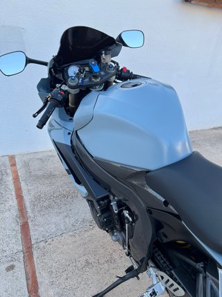 Suzuki GSXR 600 K7