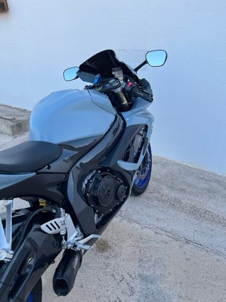 Suzuki GSXR 600 K7