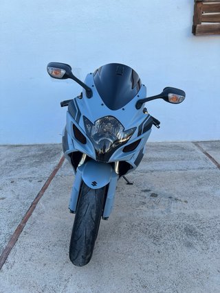 Suzuki GSXR 600 K7