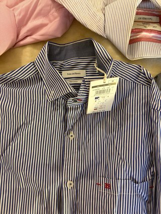 Confezione di camicie da uomo varie